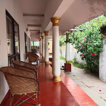 מאראריקולם Marari Beach Clleetus Homestay מראה חיצוני תמונה